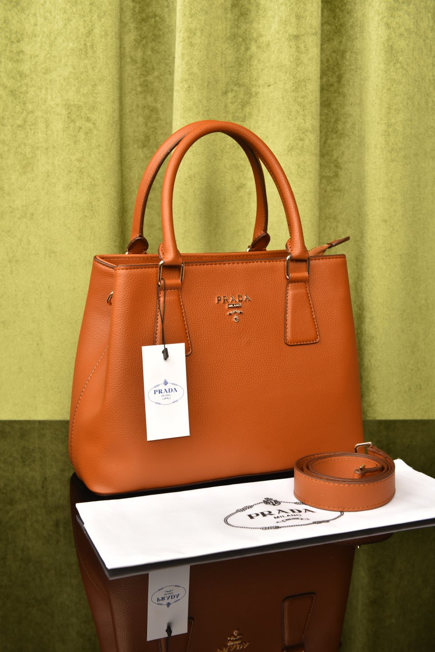Kleine Saffiano-Ledertasche