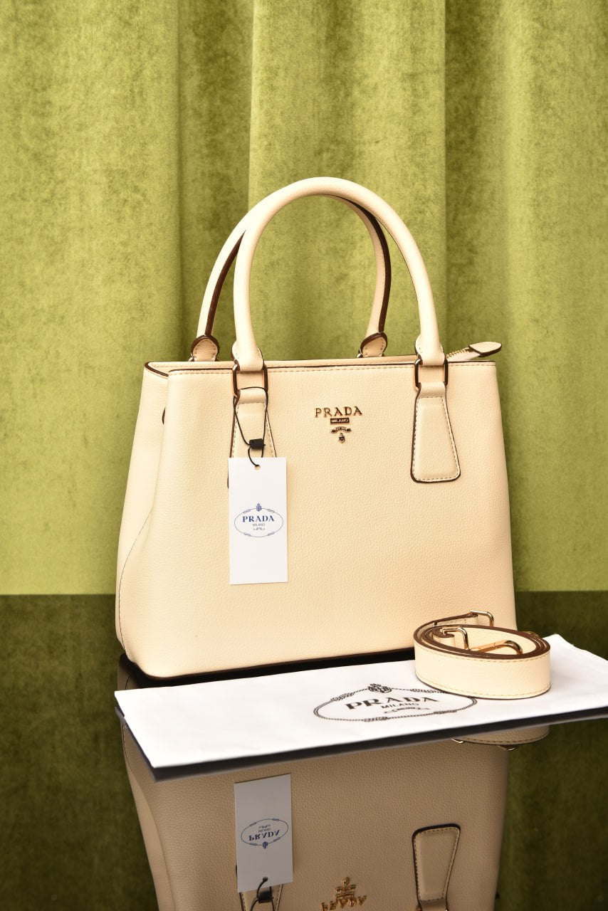 Kleine Saffiano-Ledertasche