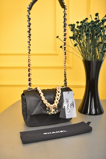 19 Handbag