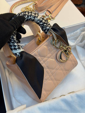 Leather Model Lady Bag