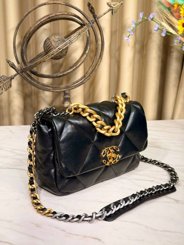19 Flap Bag